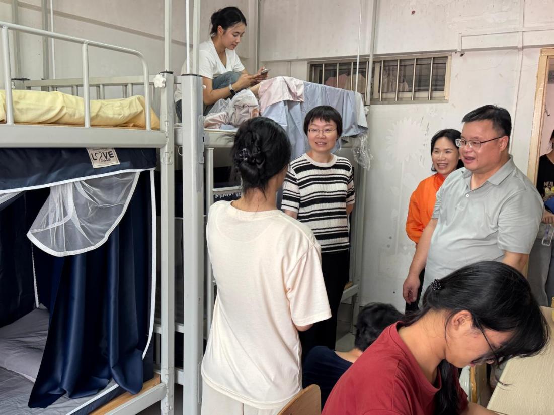 暖心相伴，我院开展新生宿舍走访活动